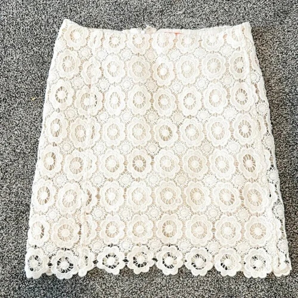 Joe Fresh White Crochet Lace Mini Skirt - Picture 2 of 5